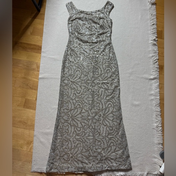 Lauren Ralph Lauren Silver Cream Sequin Full Length Gown Maxi Dress 10 Festive - Picture 3 of 9